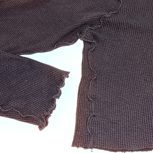 EUC: Cropped black cardigan - Picture 9 of 10